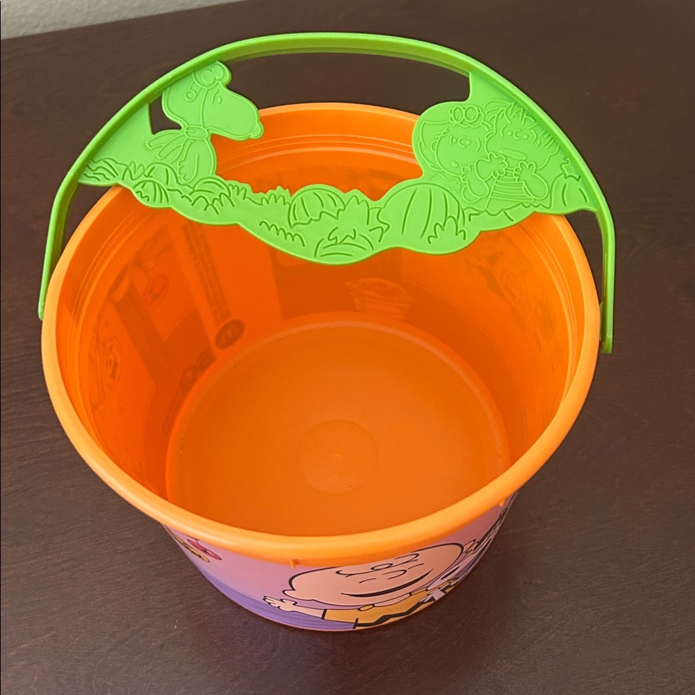 McDonald’s It’s the great pumpkin, Charlie Brown bucket - Picture 2 of 7